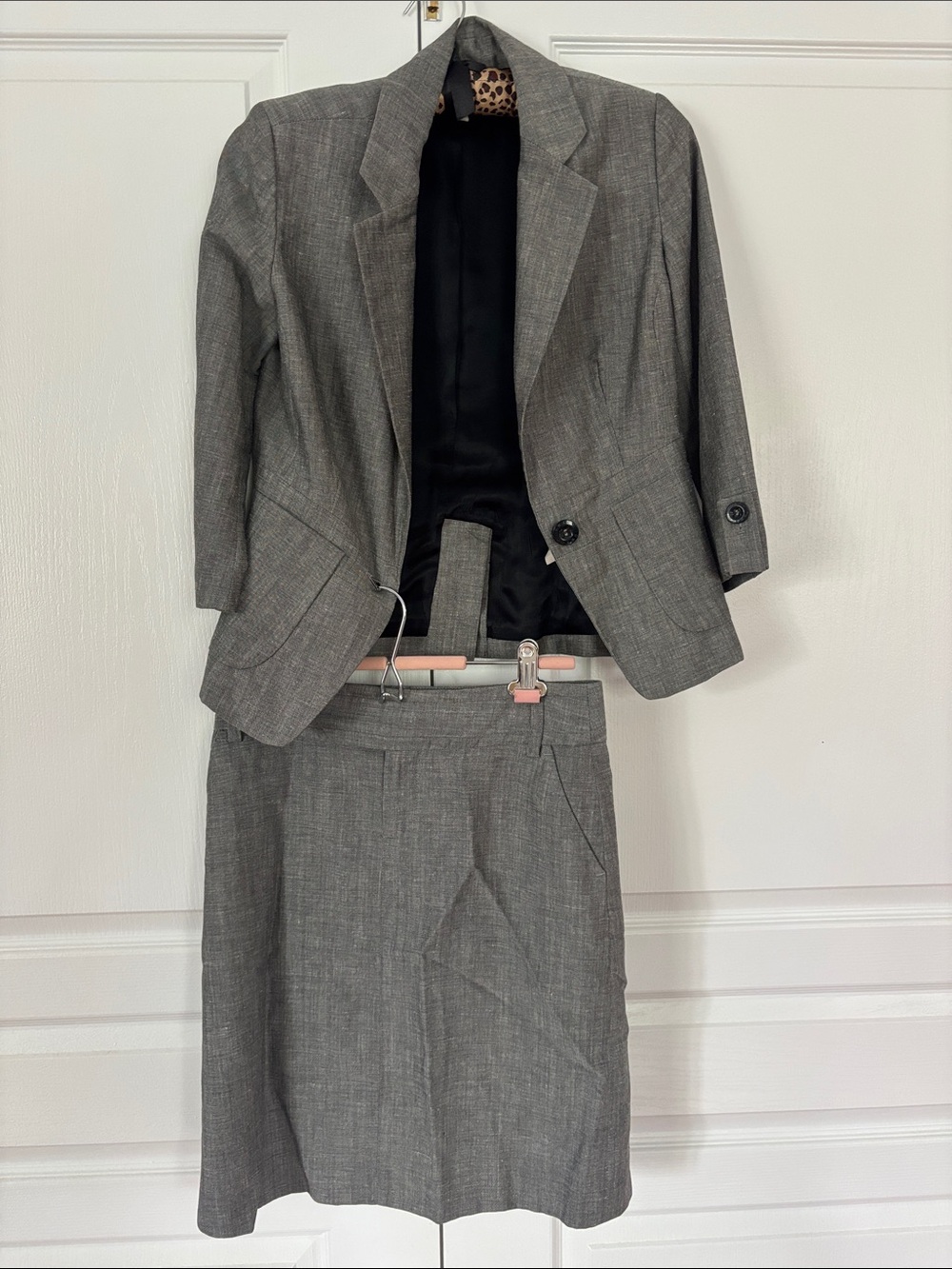 RW&CO. Gray Women's Two-Piece Skirt Suit - Tailored Blazer & A-Line Skirt